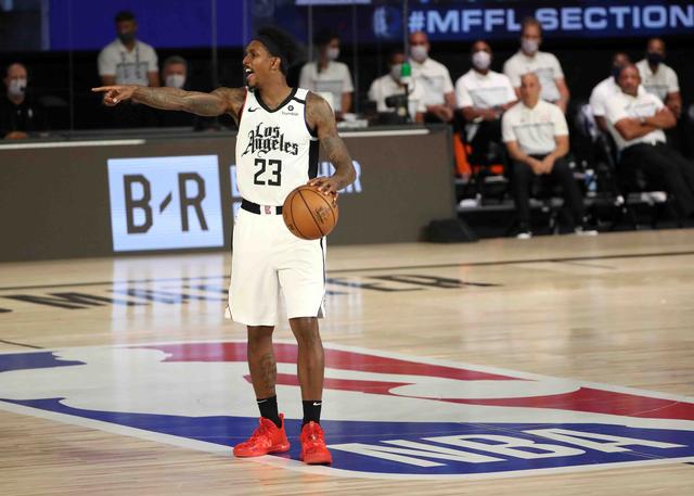 刷新纪录的 刷新纪录的