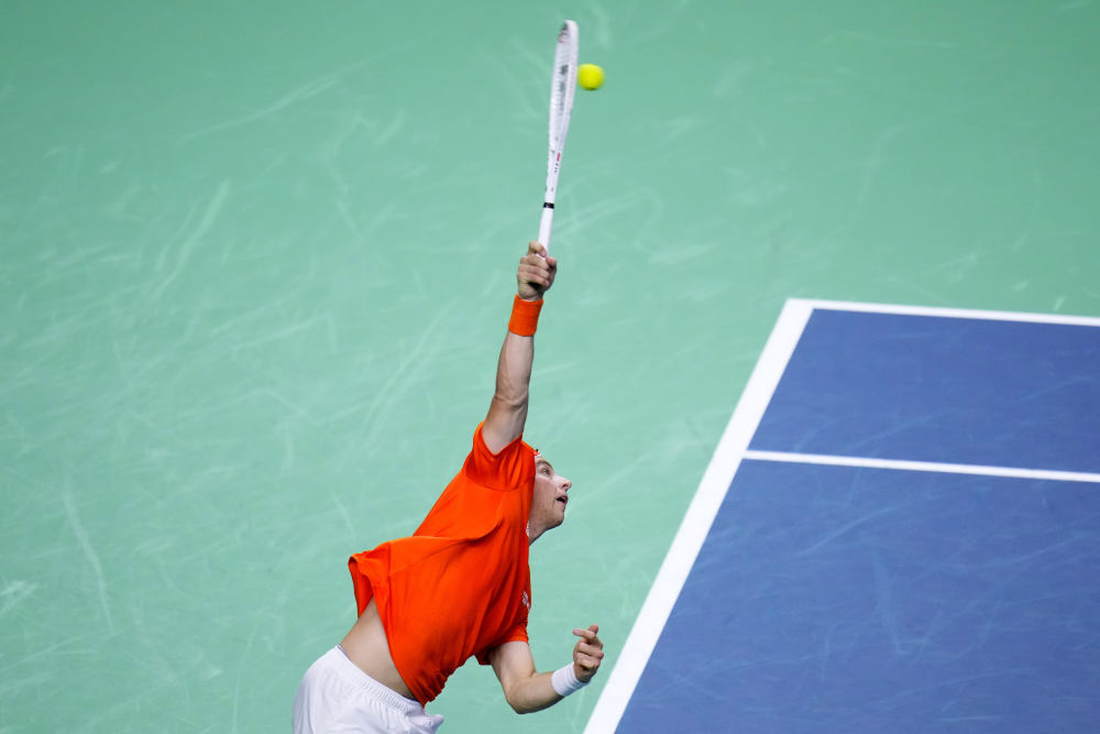 她在场上的 她在场上的