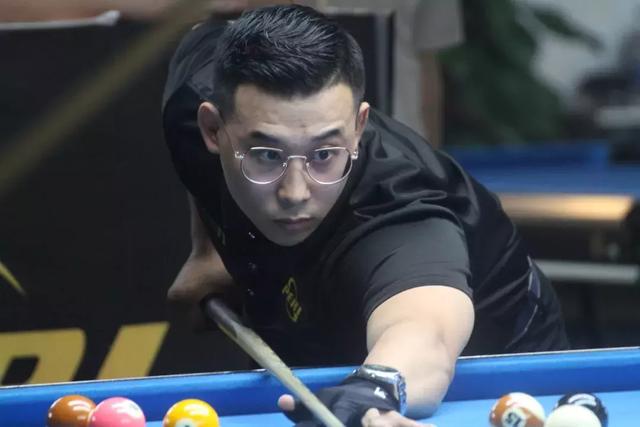 地的泥潭 地的泥潭