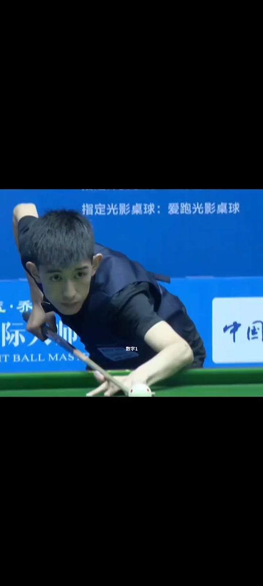 1名老玩家 1名老玩家